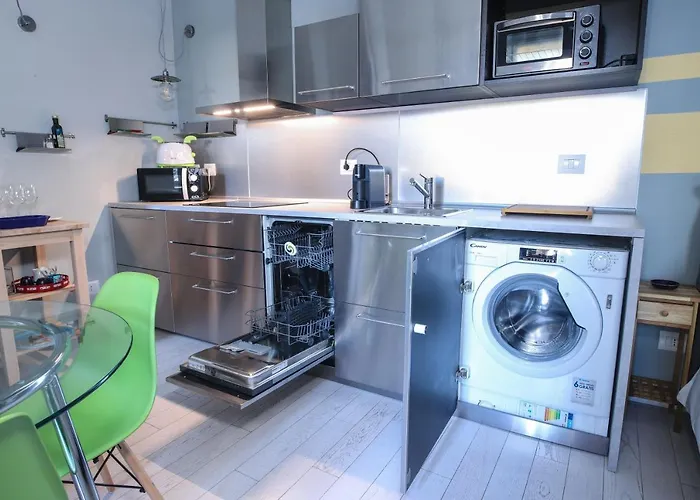 Close To Food And Shopping Apartment