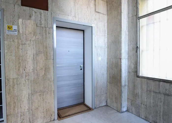 Close To Food And Shopping Bologna