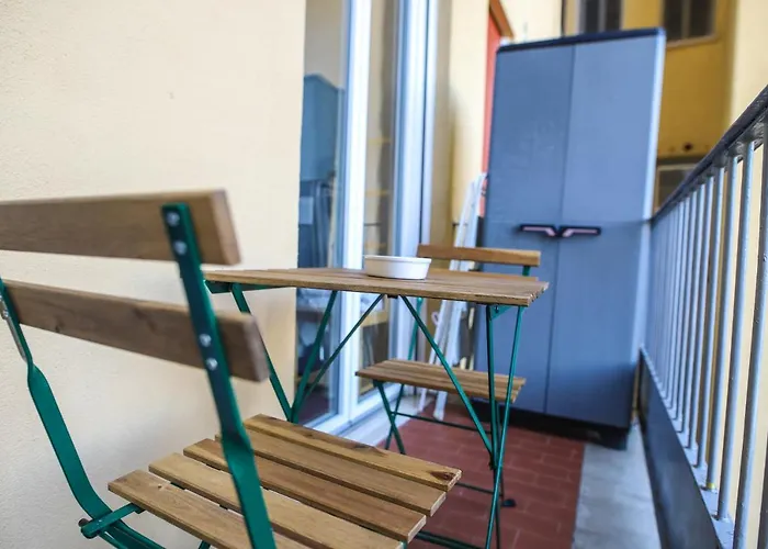 Close To Food And Shopping Bologna