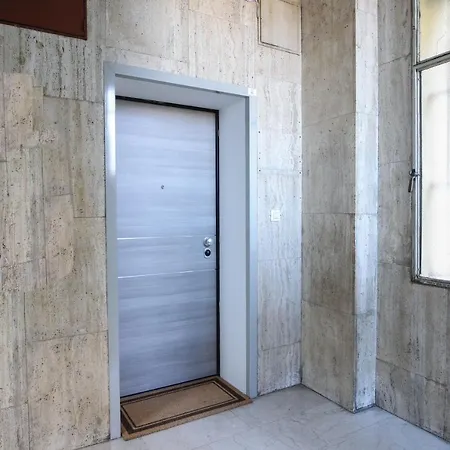 Close To Food And Shopping Bologna